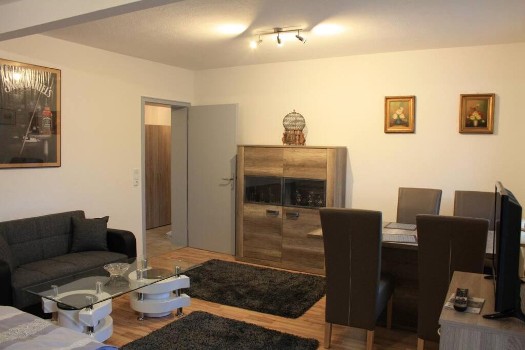 Top Messe Ferienwohnung 81Qm เอสเซน ภายนอก รูปภาพ