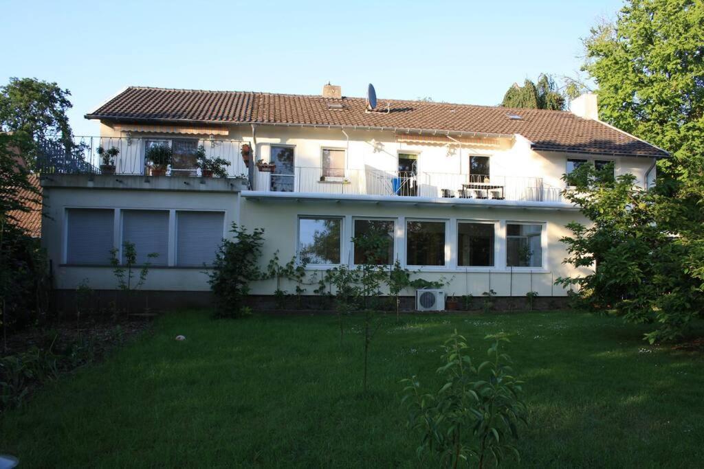 Top Messe Ferienwohnung 81Qm เอสเซน ภายนอก รูปภาพ