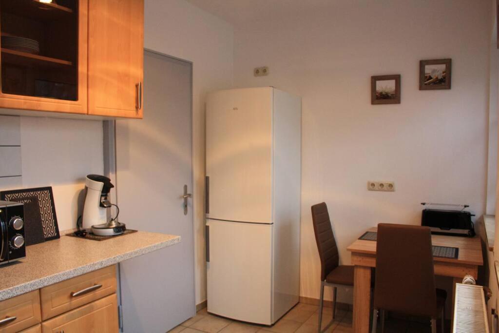 Top Messe Ferienwohnung 81Qm เอสเซน ภายนอก รูปภาพ